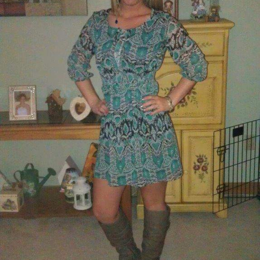 EUC Parraella boutique dress- small